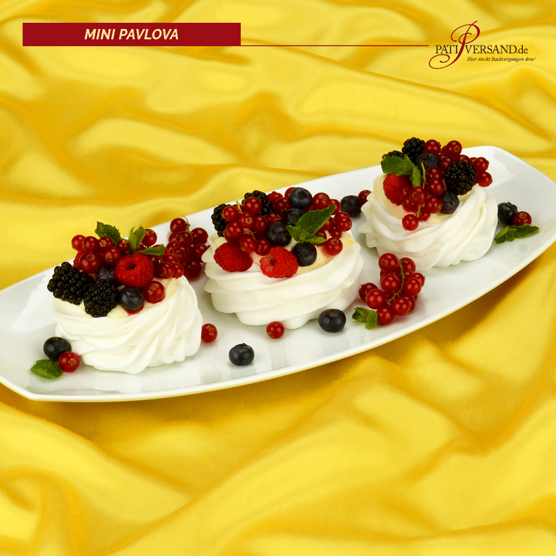 Fruchtige Mini Pavlovas