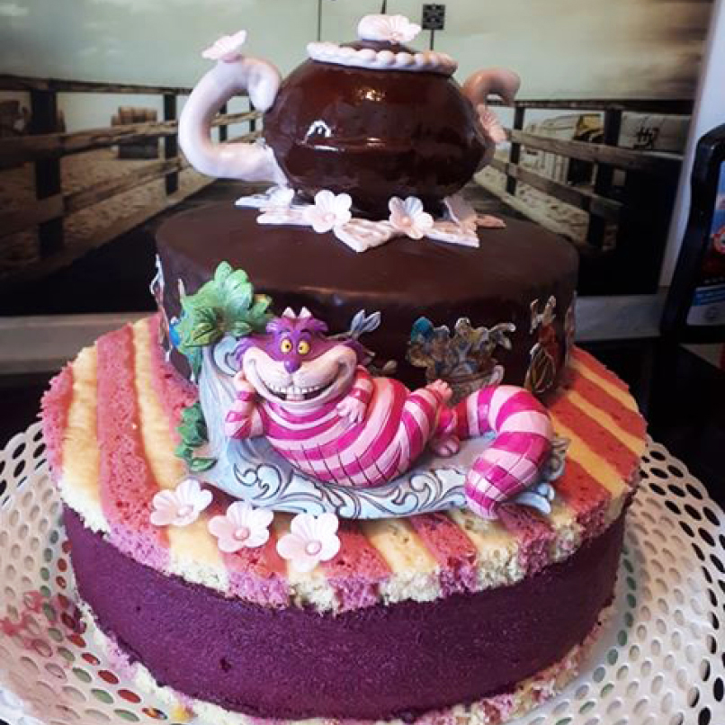 Alice im Wunderland Torte