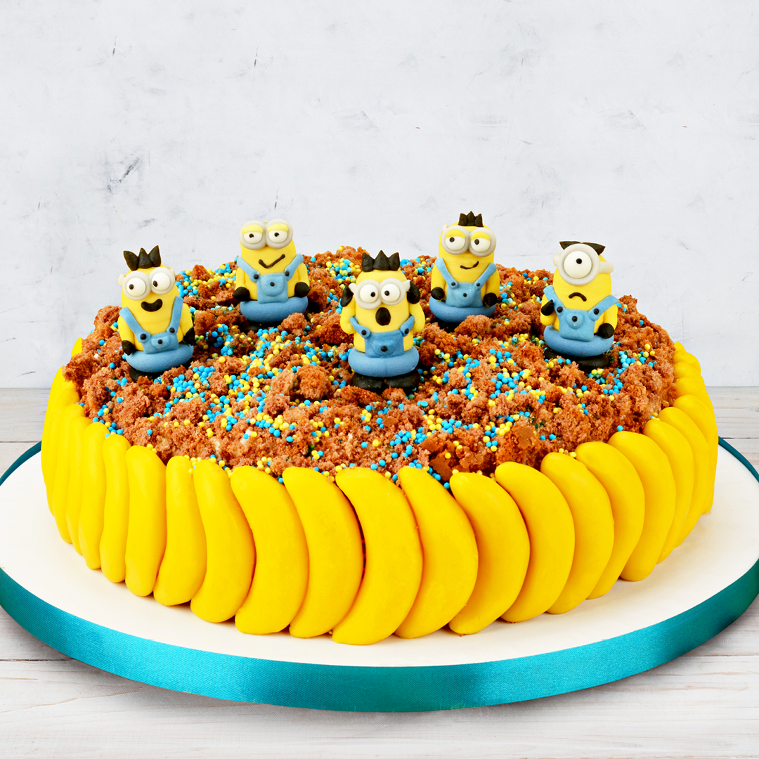 Das Bild zeigt eine Torte im Minions-Look