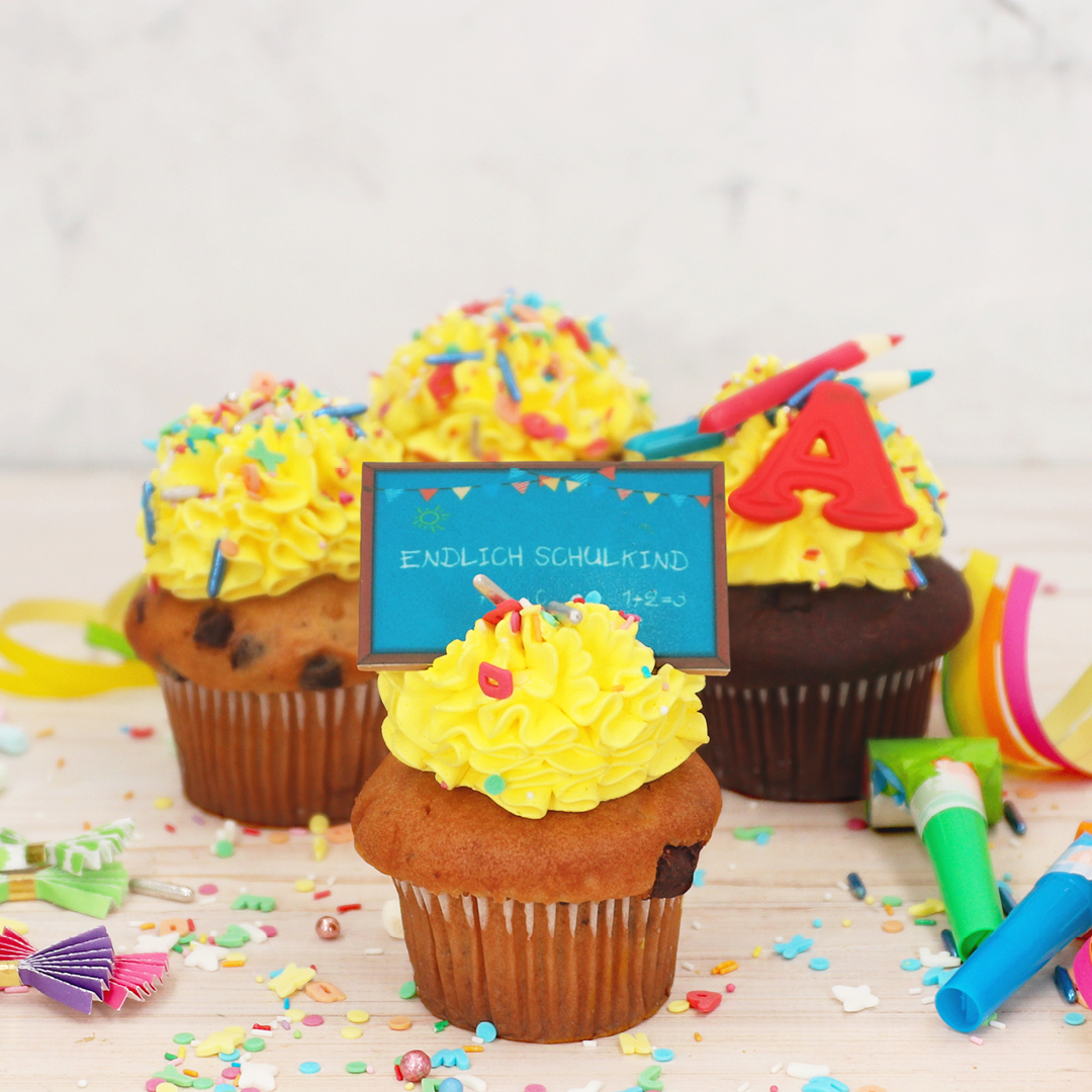 Das Bild zeigt Cupcakes die zur Einschulung dekoriert wurde